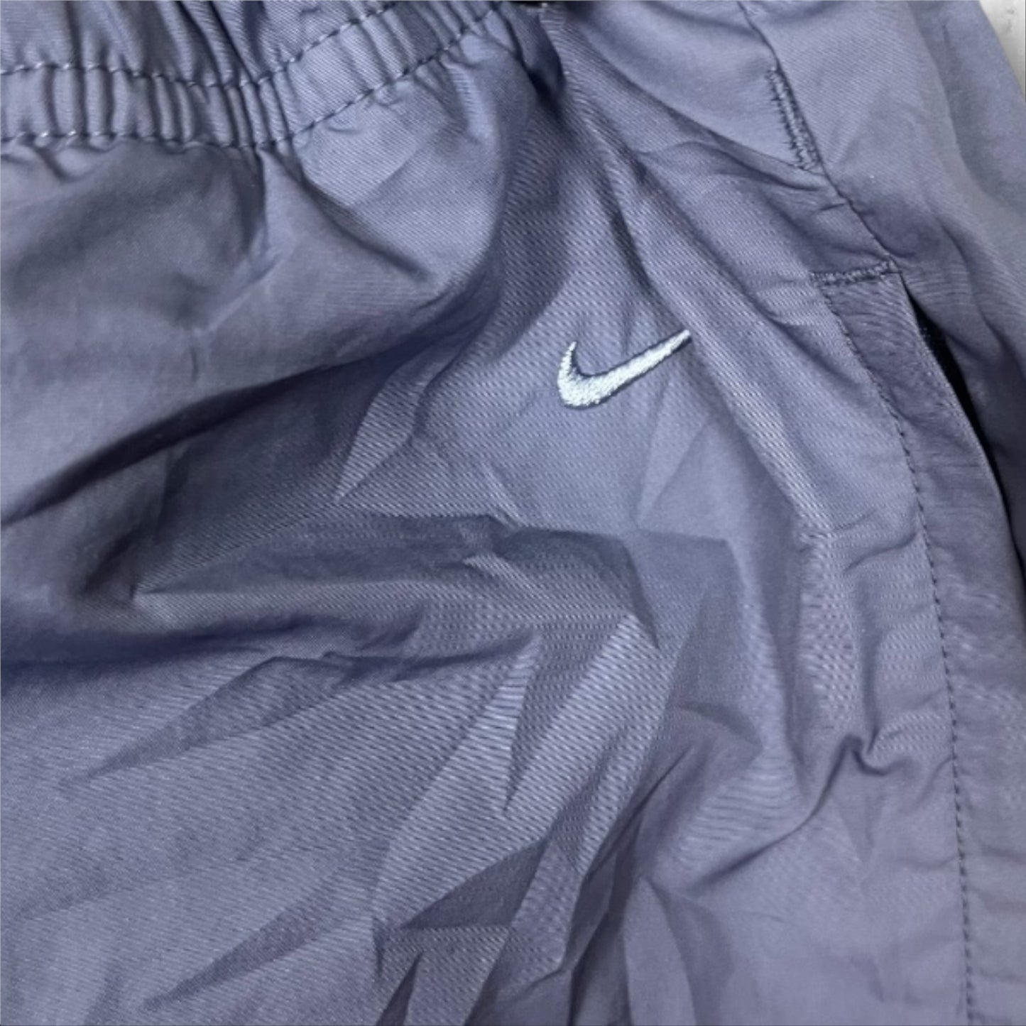 Vintage Nike Trackpants für Frauen in Größe(M)