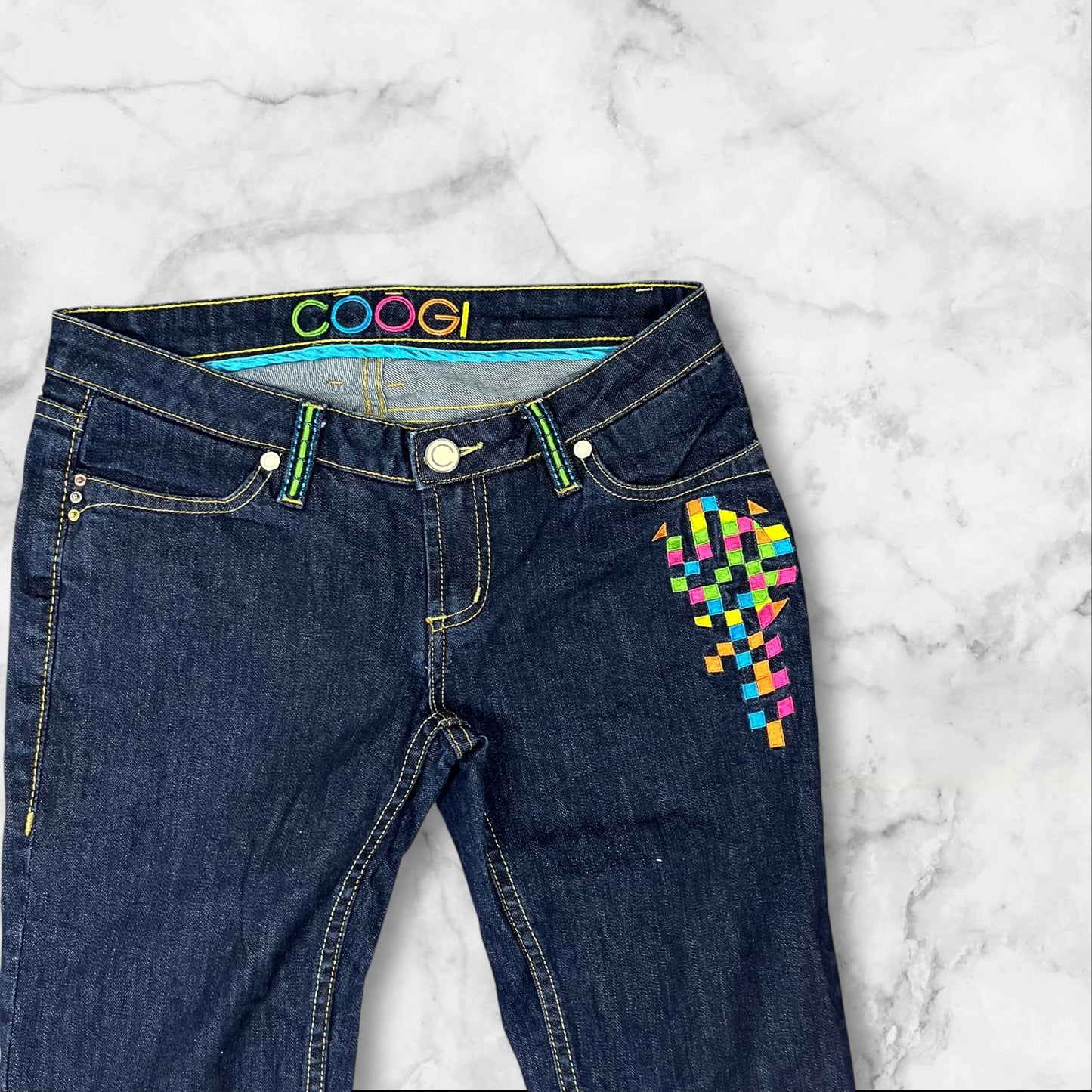 Vintage Coogi Damenjeans in Größe(W31/L32)