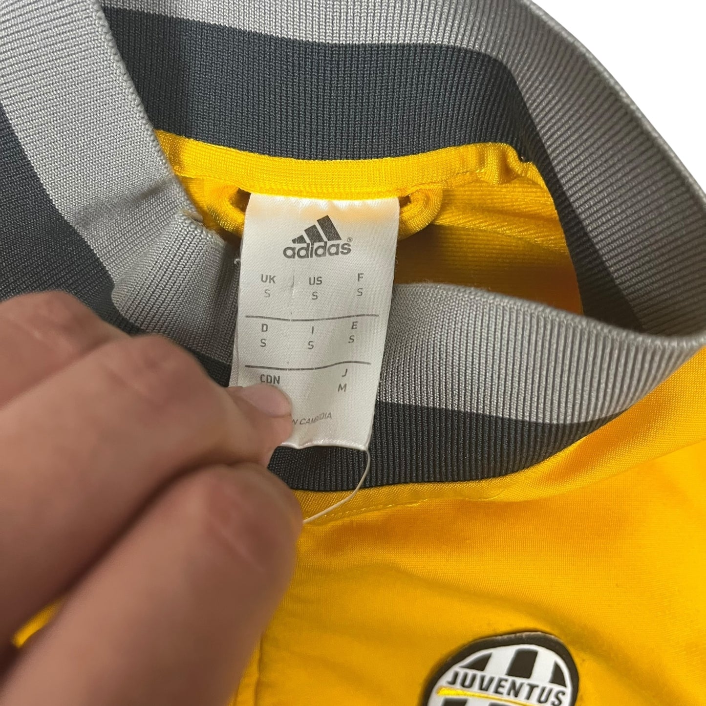 Vintage Adidas Juventus Trackjacket in Größe(S)